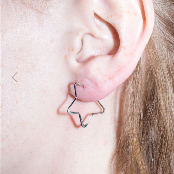 Brandy Melville Accessories - Brandy Melville star earrings